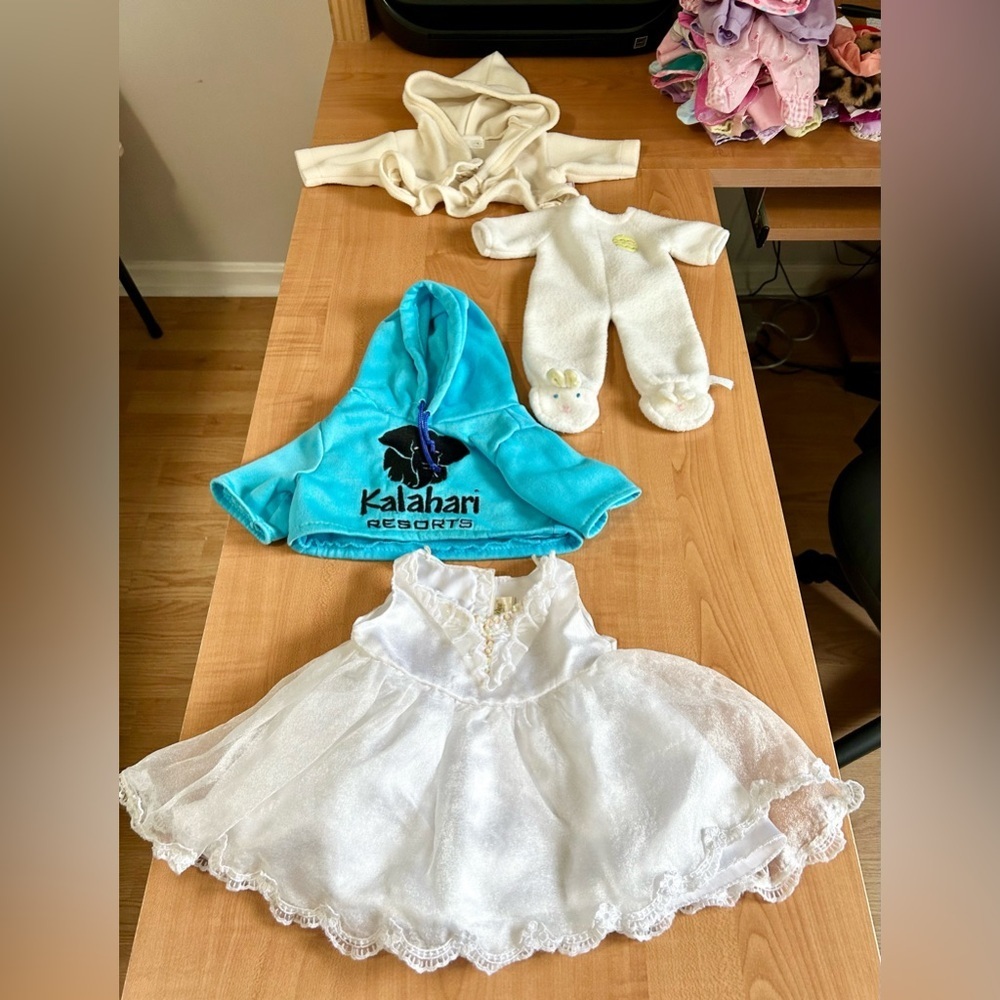 Baby doll clothes lot of 4 zapp creation/dan Dee sleeper-dress-hoodie-jacket